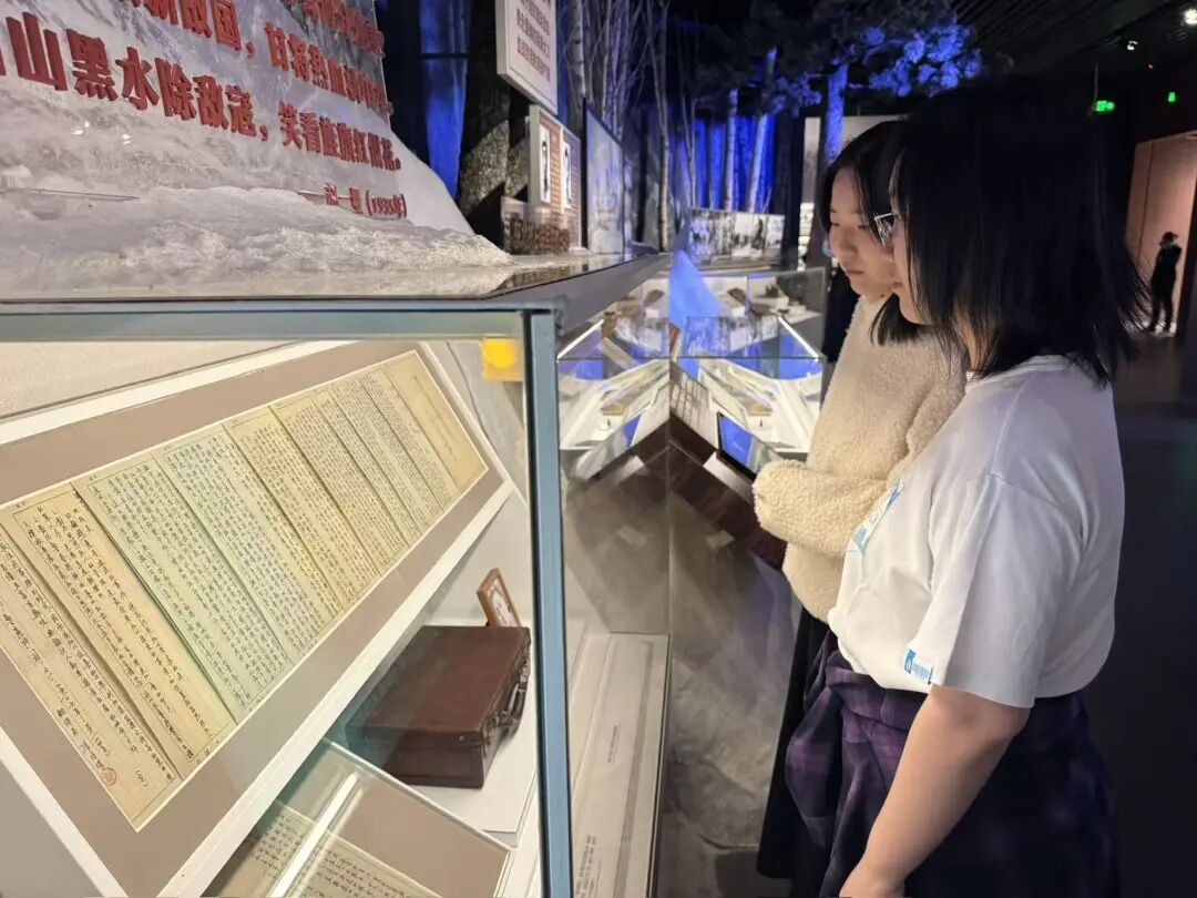 参观.jpg